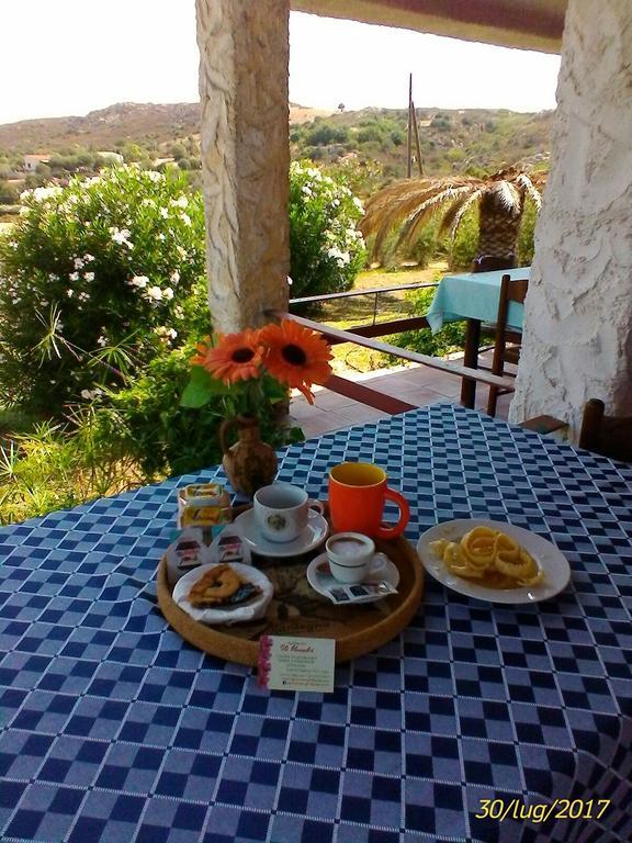 Loiri Porto San Paolo Farm Stay Gli Oleandri المظهر الخارجي الصورة