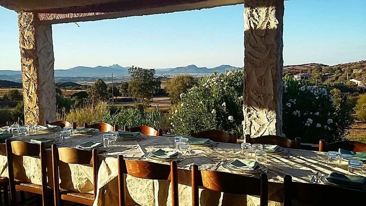 Loiri Porto San Paolo Farm Stay Gli Oleandri المظهر الخارجي الصورة
